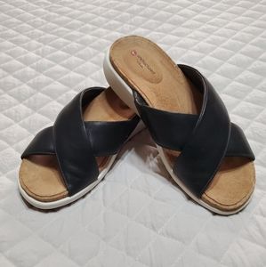 Clark's Bali Go Sandals in black leather